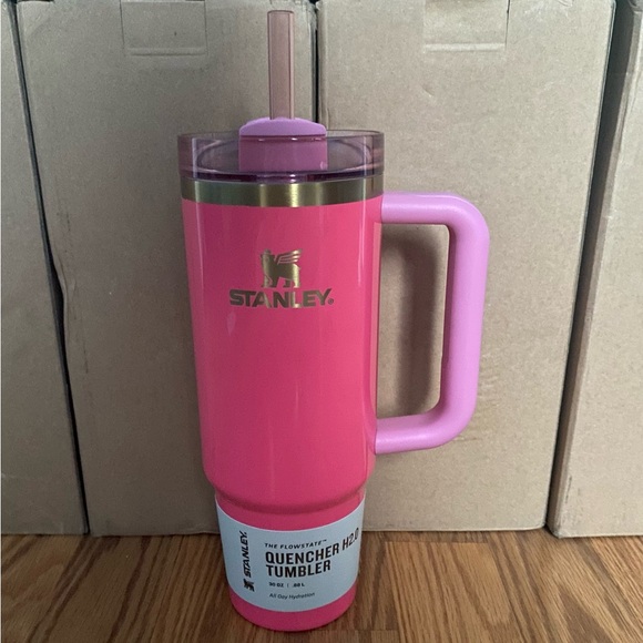 Stanley The Flowstate Quencher H2.0 30oz Tumbler - Pink Parade NWT SHIPS ASAP - Picture 1 of 2